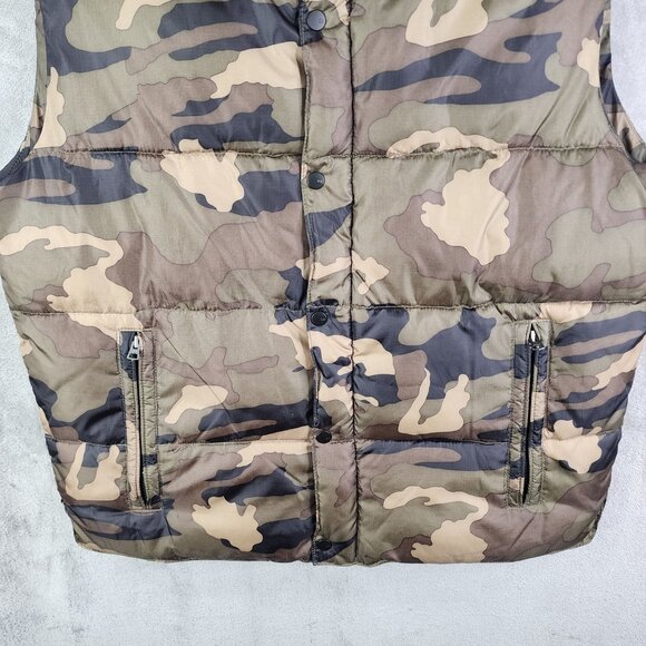 Mens Old Navy Camouflage Puffer Vest Jacket 100% Polyester Insulated Outerwear L - Picture 3 of 10